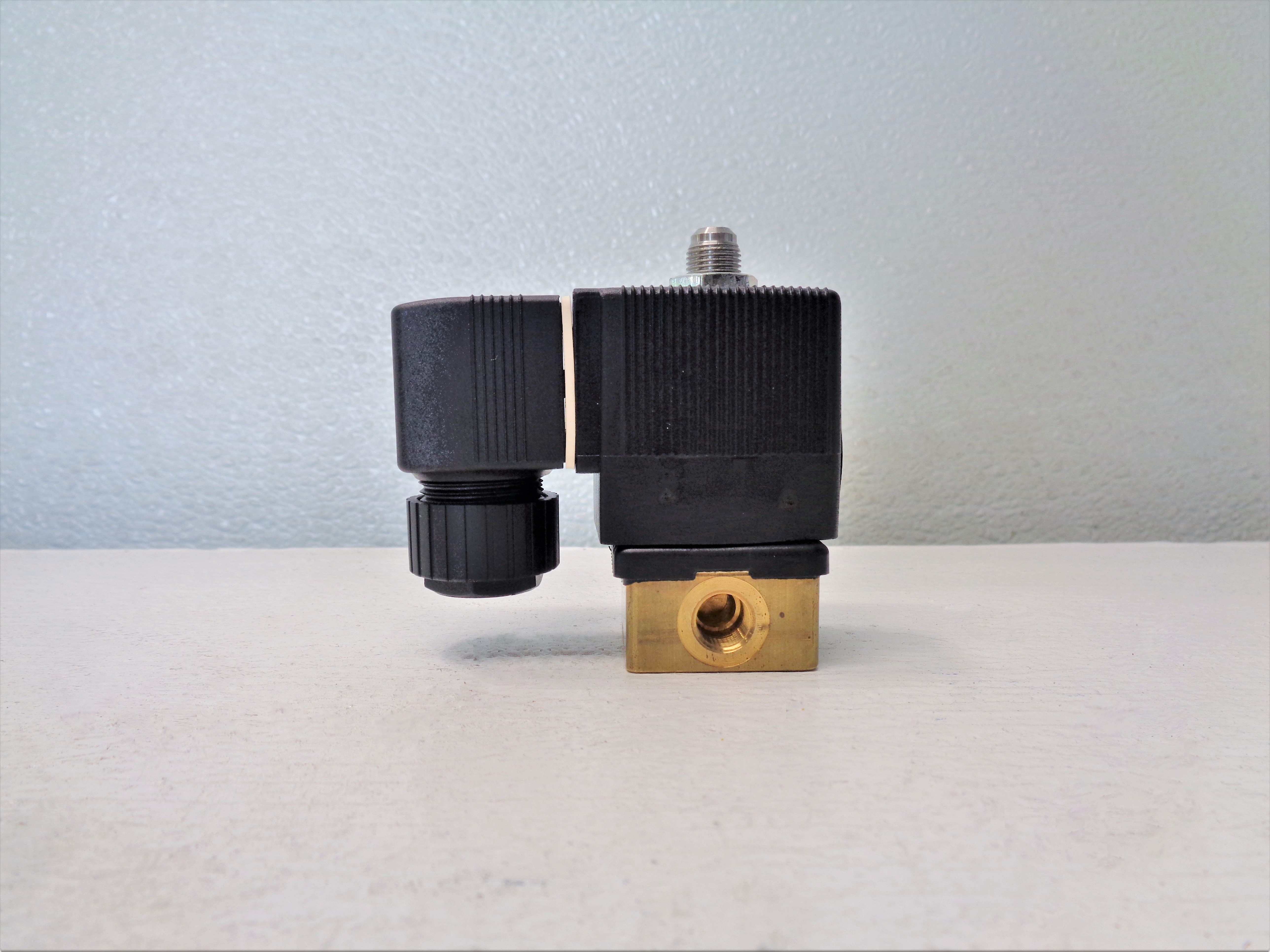 Ingersoll Rand 1/4" NPT Solenoid Plunger Valve 54774302